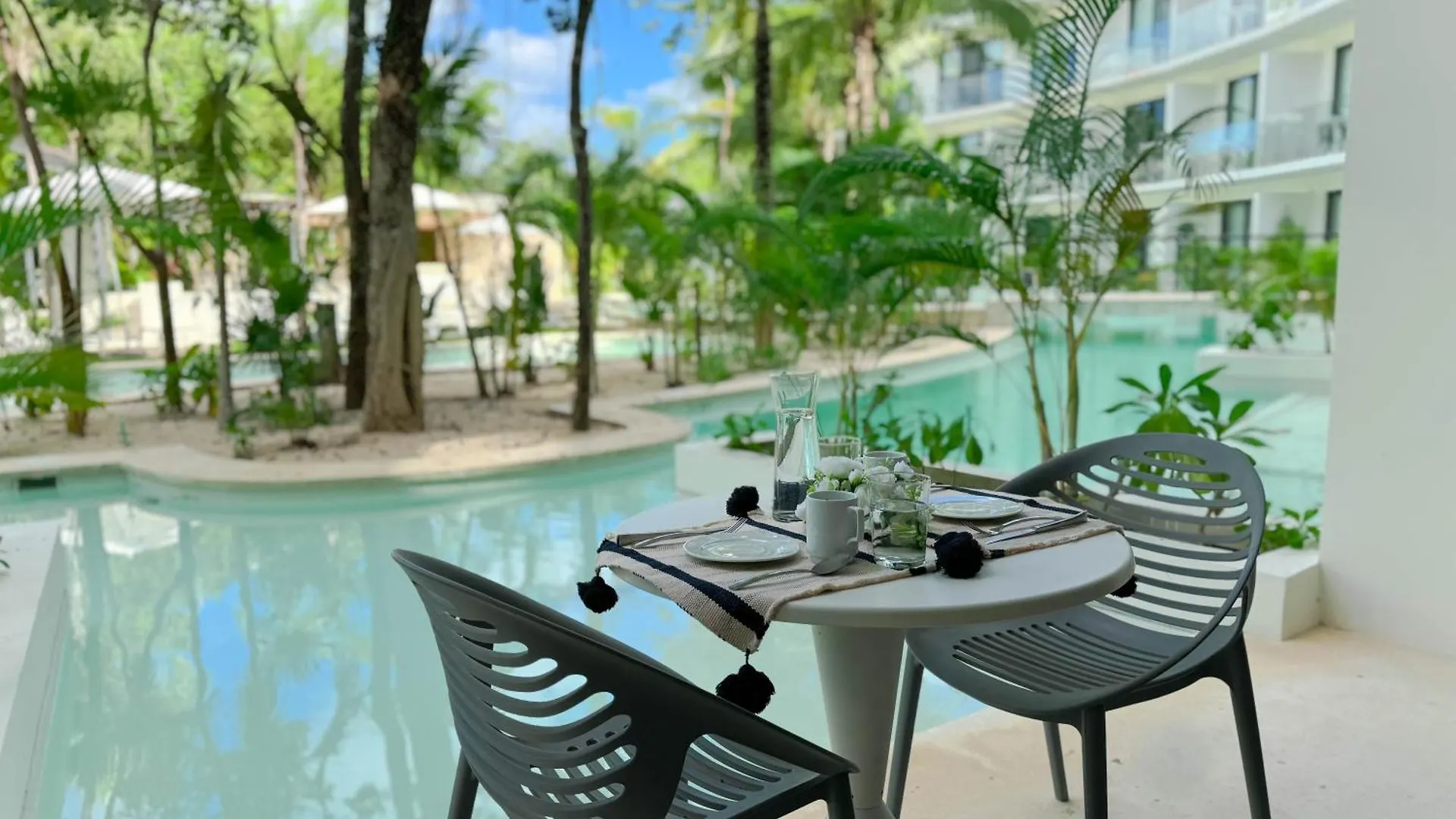 Warm Studio Swim Up Cpl B108 By Sandy Powerful Tulum Meksyk